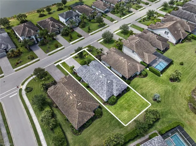 17316 Ashcomb Way, Estero, Florida 33928