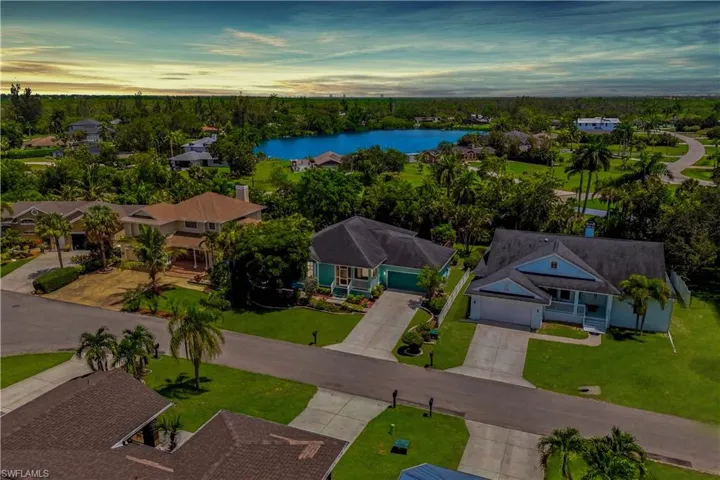 7980 Sandel Wood Cir W, Fort Myers, Florida 33908