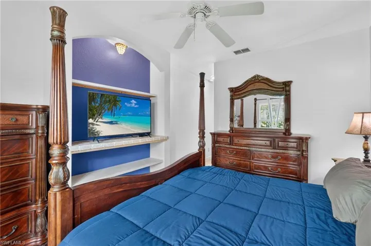 11180 La Coruna Ln, Bonita Springs, Florida 34135