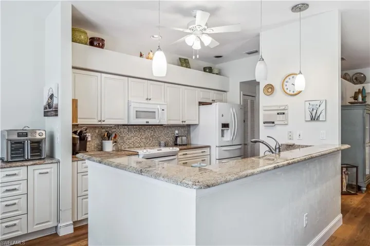 9061 Old Hickory Cir, Fort Myers Fl 33912