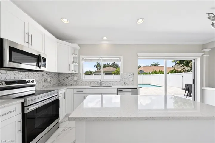 13225 Hampton Park Ct, Fort Myers, Florida 33913