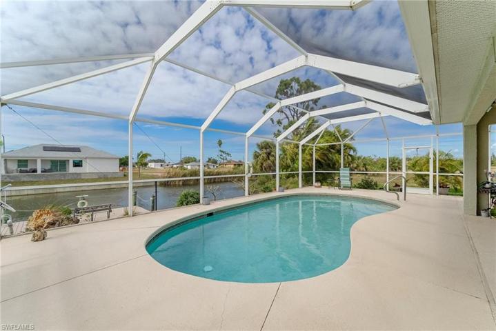 1904 NE 19th AVE, CAPE CORAL FL 33909
