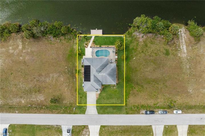 1904 NE 19th AVE, CAPE CORAL FL 33909