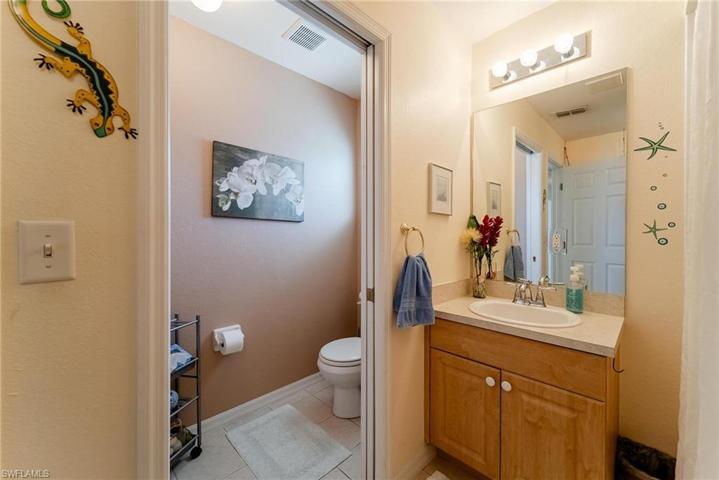 1904 NE 19th AVE, CAPE CORAL FL 33909