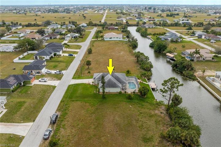 1904 NE 19th AVE, CAPE CORAL FL 33909