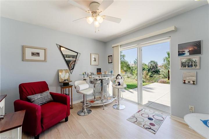 1904 NE 19th AVE, CAPE CORAL FL 33909