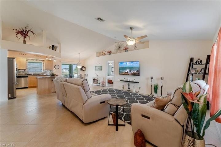 1904 NE 19th AVE, CAPE CORAL FL 33909