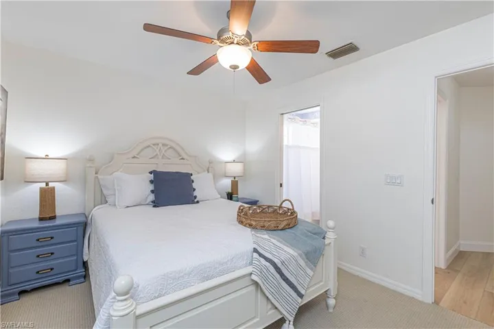 2nd bedroom with access to full bathroom.