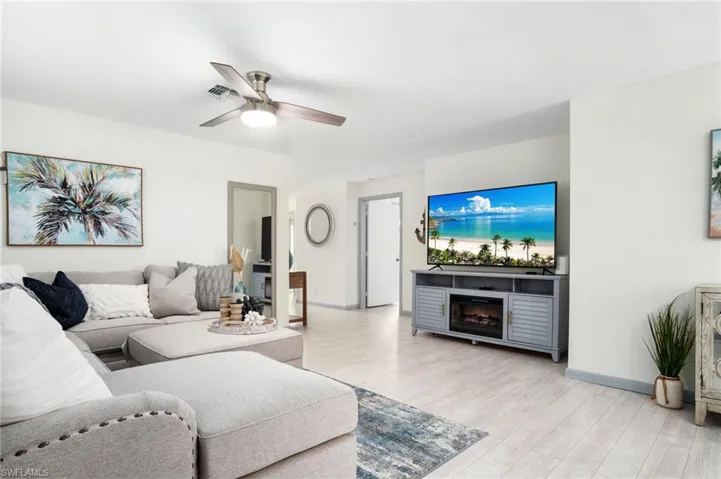740  106th N AVE, Naples, FL 34108