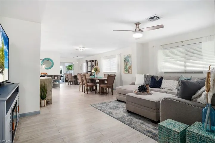 740  106th N AVE, Naples, FL 34108