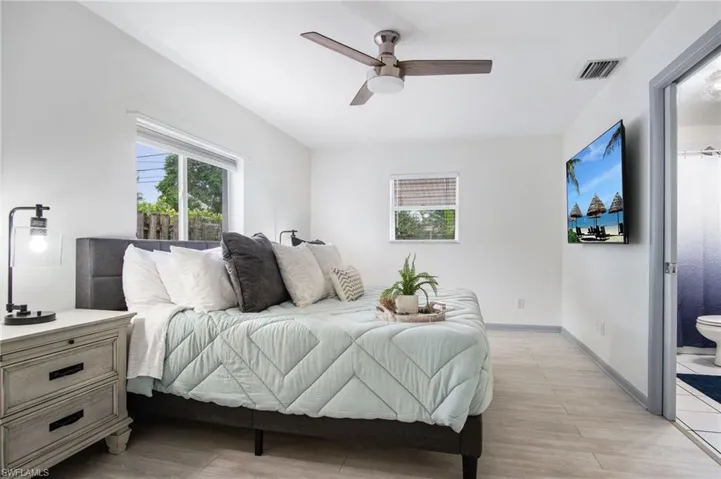 740  106th N AVE, Naples, FL 34108