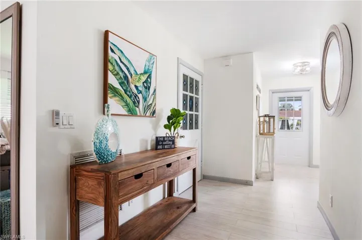 740  106th N AVE, Naples, FL 34108