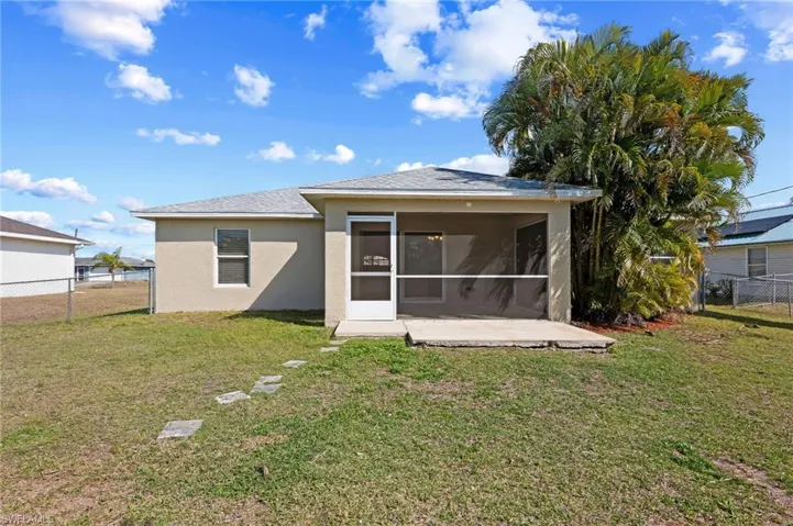 2706 Sw 9th Ave, Cape Coral, Florida 33914