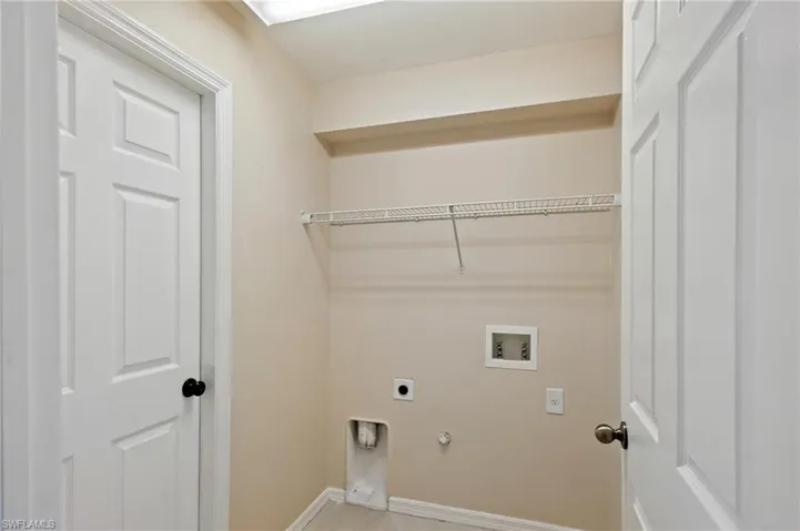 2706 Sw 9th Ave, Cape Coral, Florida 33914