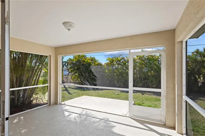 2706 Sw 9th Ave, Cape Coral, Florida 33914