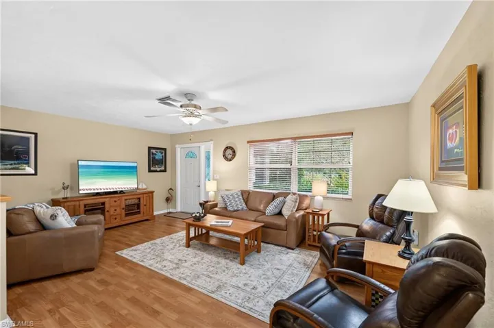 715 96th Ave N, Naples, Florida 34108