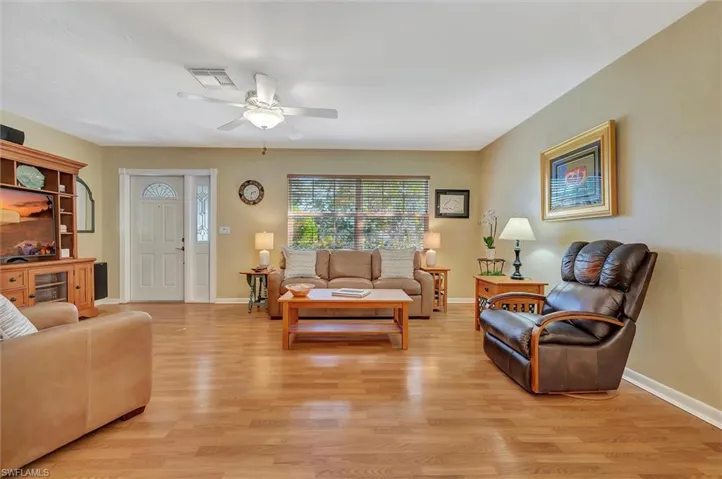 715 96th Ave N, Naples, Florida 34108