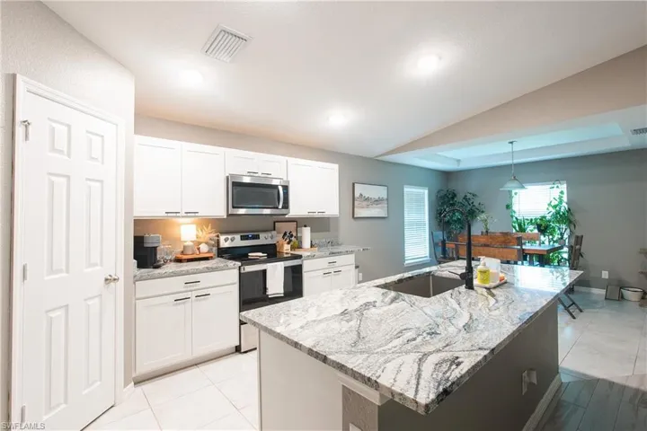 3715 Teakwood St, Fort Myers, Florida 33905