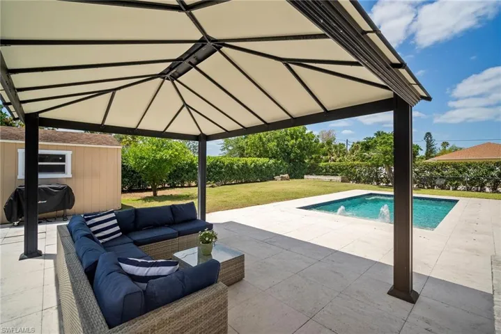 206 Willowick Dr, Naples Fl 34110