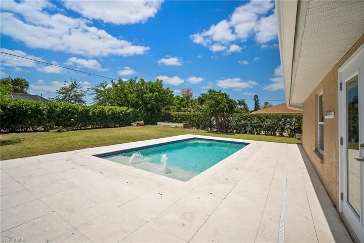 206 Willowick Dr, Naples Fl 34110