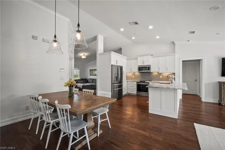 206 Willowick Dr, Naples Fl 34110