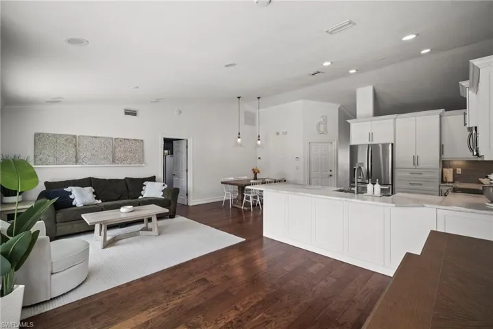 206 Willowick Dr, Naples Fl 34110