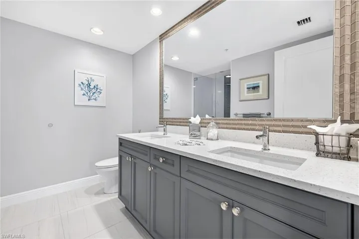 Full Guest Bathroom