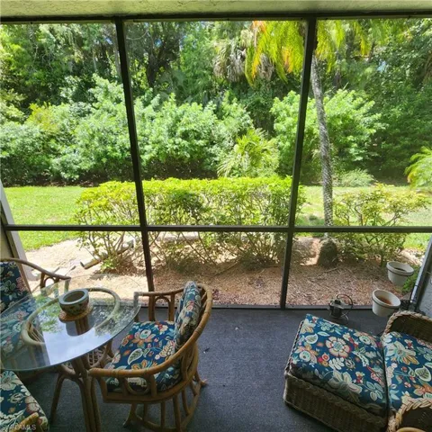Screened Porch-Beautiful Private Woods View!