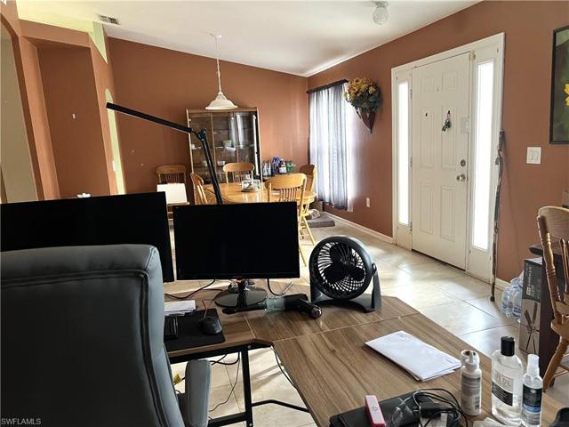 1009 Edison AVE, LEHIGH ACRES FL 33972