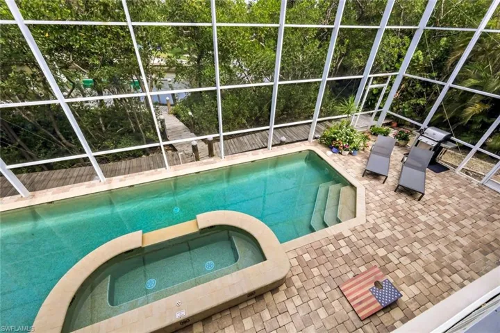 21580  Indian Bayou  DR, Fort Myers Beach, FL 33931