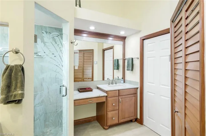 21580  Indian Bayou  DR, Fort Myers Beach, FL 33931