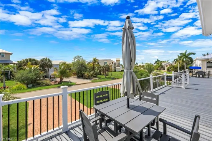 21580  Indian Bayou  DR, Fort Myers Beach, FL 33931