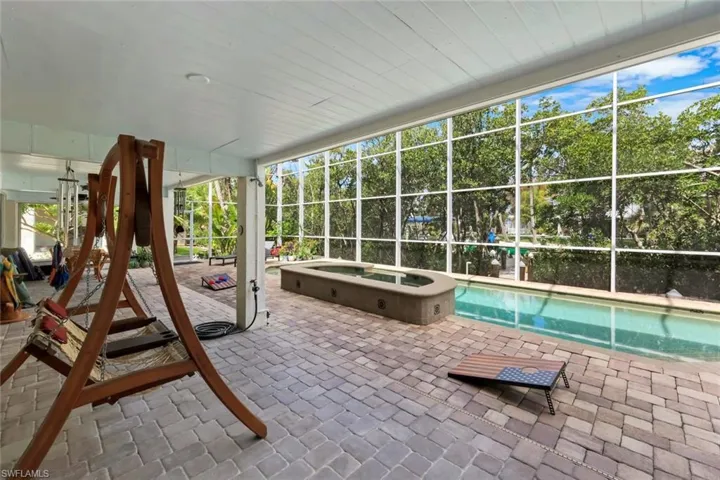 21580  Indian Bayou  DR, Fort Myers Beach, FL 33931