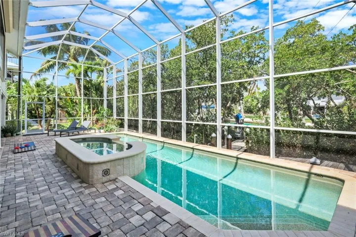 21580  Indian Bayou  DR, Fort Myers Beach, FL 33931