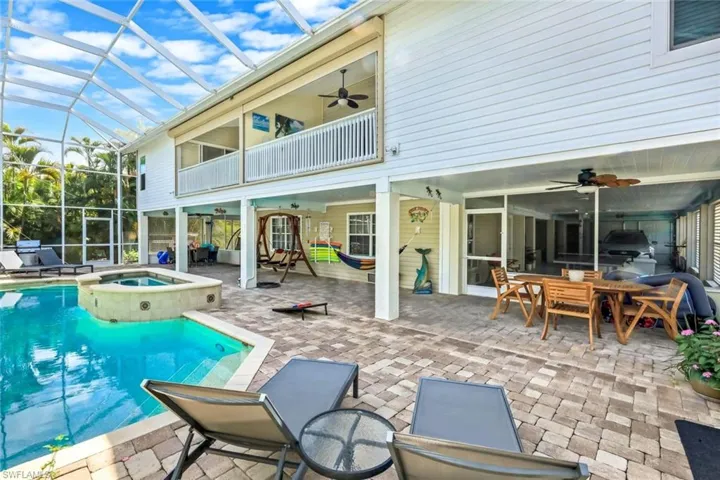 21580  Indian Bayou  DR, Fort Myers Beach, FL 33931