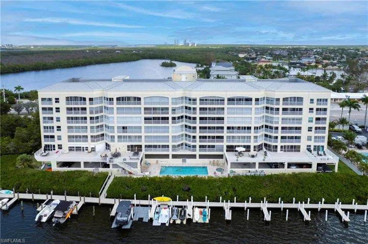 Boat docks available!