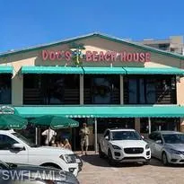 Rent all your water toys at Docs Beach House plus enjoy a lunch or dinner there on the beach!