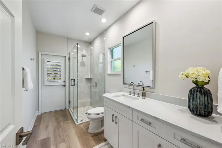 7960  Tiger Lily  DR, Naples, FL 34113