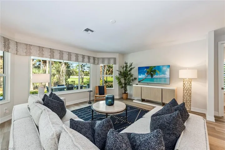 7960  Tiger Lily  DR, Naples, FL 34113