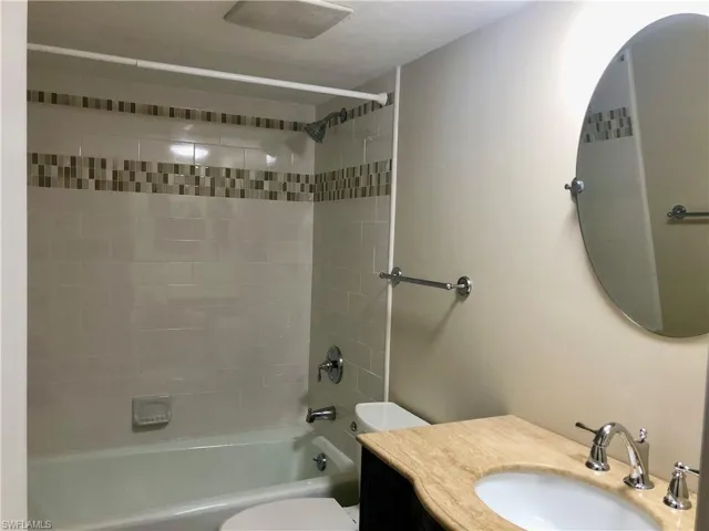 1020 Palm View DR # 302, NAPLES FL 34110
