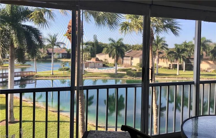 1020 Palm View DR # 302, NAPLES FL 34110