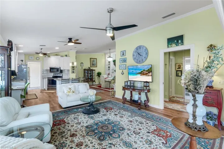 5425 Guadeloupe Way, Naples, Florida 34119