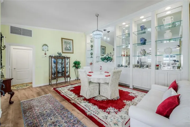 5425 Guadeloupe Way, Naples, Florida 34119