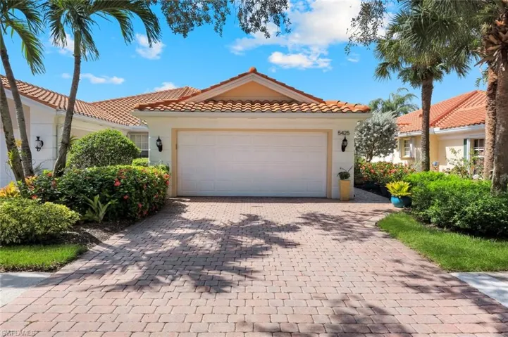5425 Guadeloupe Way, Naples, Florida 34119