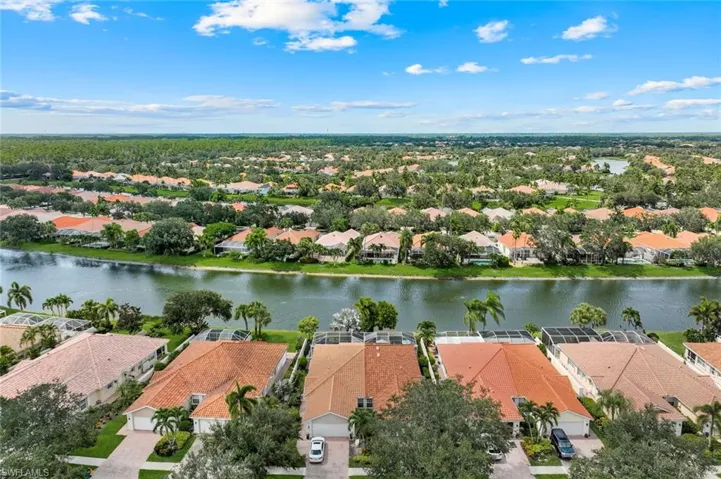5425 Guadeloupe Way, Naples, Florida 34119