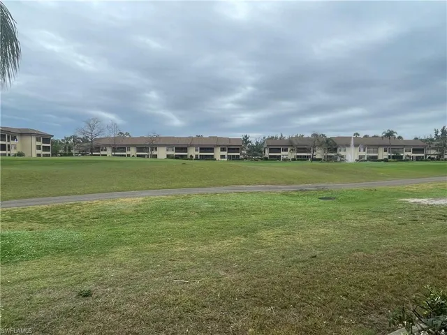 5770  Trailwinds  DR, Fort Myers, FL 33907