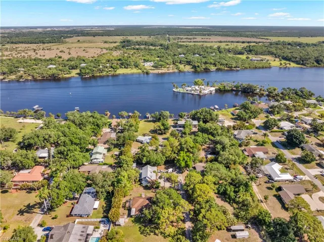 2212 River Pine Dr, Fort Myers, Florida 33905