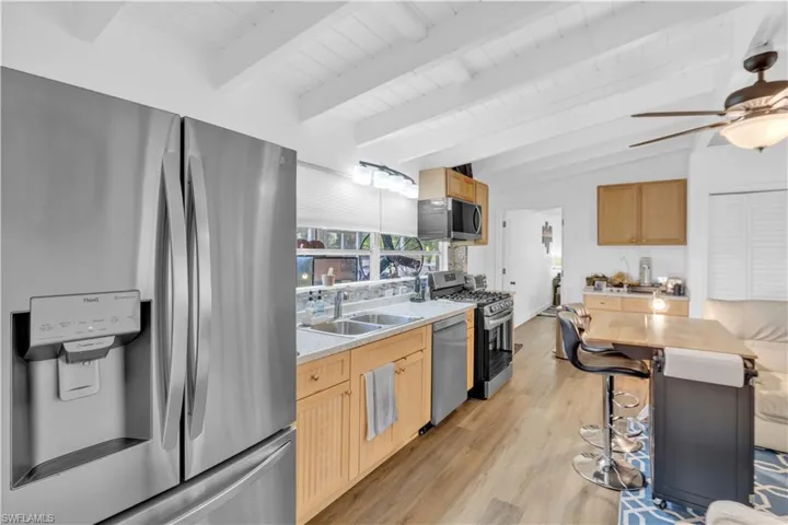 2212 River Pine Dr, Fort Myers, Florida 33905