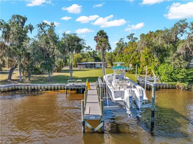 2212 River Pine Dr, Fort Myers, Florida 33905