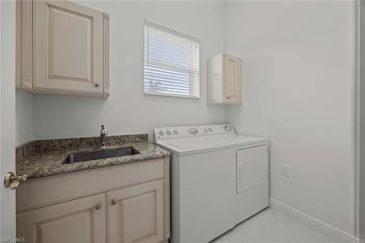 3032  Marengo  CT, Naples, FL 34114